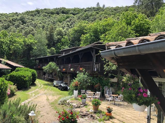 فندق Le Sentier Des Arches Beaumont  المظهر الخارجي الصورة